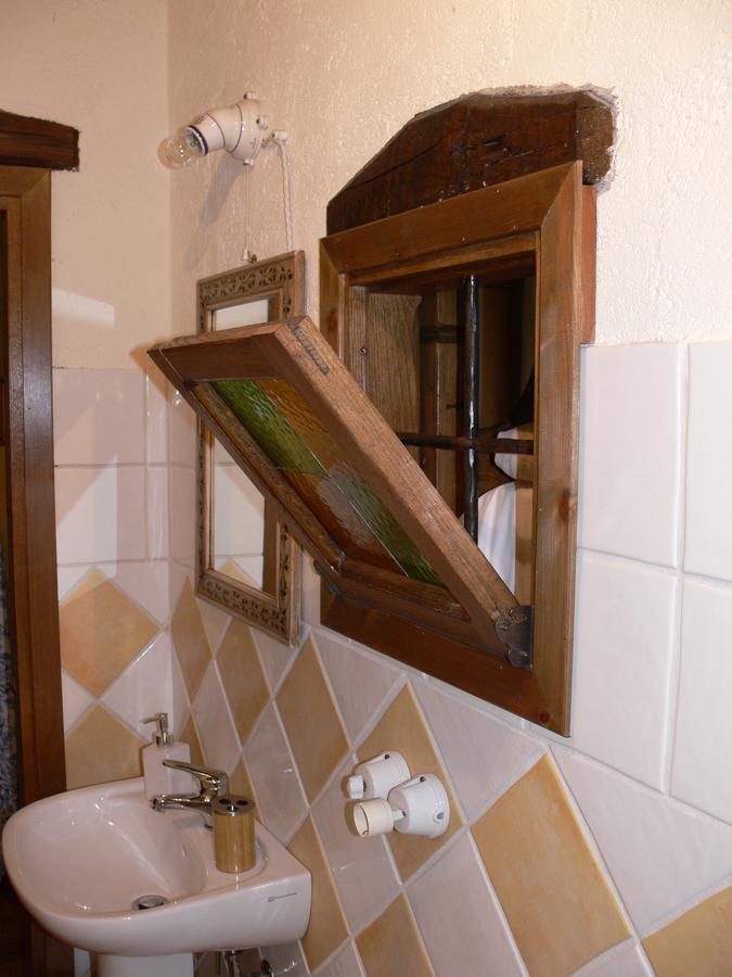 Il Cappellaio Matto Bed & Breakfast Montalto Ligure Luaran gambar