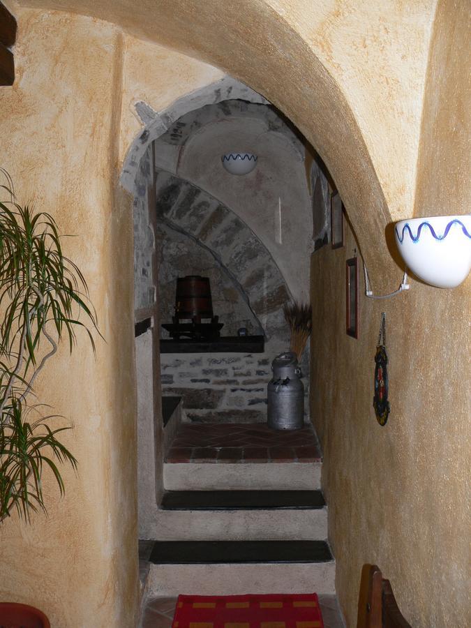 Il Cappellaio Matto Bed & Breakfast Montalto Ligure Luaran gambar