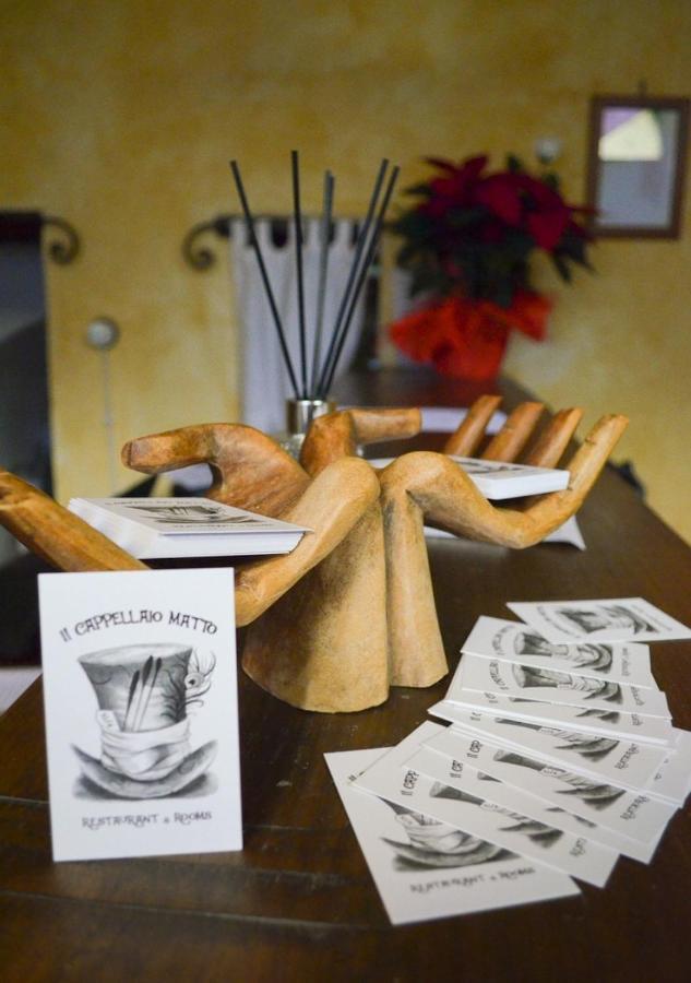 Il Cappellaio Matto Bed & Breakfast Montalto Ligure Luaran gambar