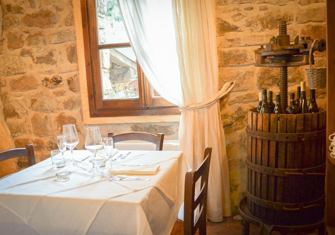 Il Cappellaio Matto Bed & Breakfast Montalto Ligure Luaran gambar