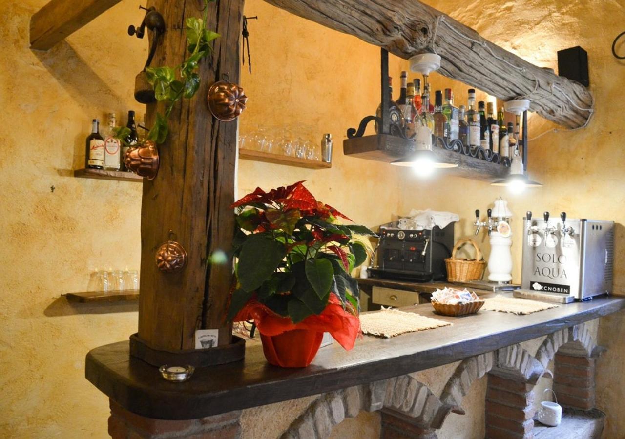 Il Cappellaio Matto Bed & Breakfast Montalto Ligure Luaran gambar