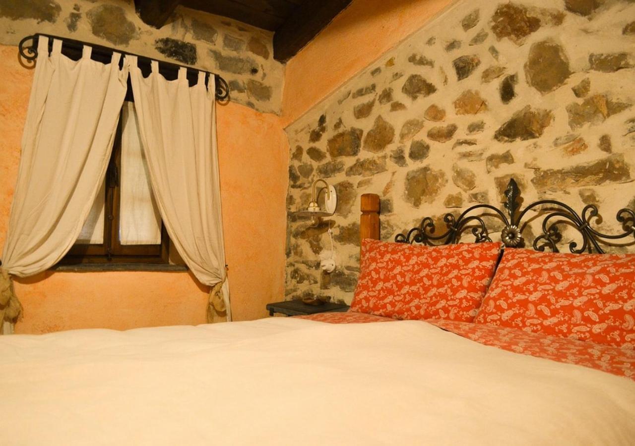 Il Cappellaio Matto Bed & Breakfast Montalto Ligure Luaran gambar