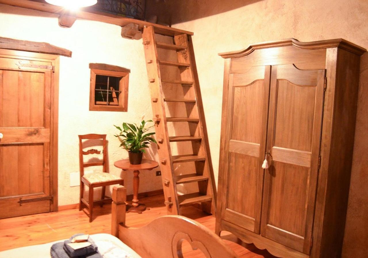 Il Cappellaio Matto Bed & Breakfast Montalto Ligure Luaran gambar